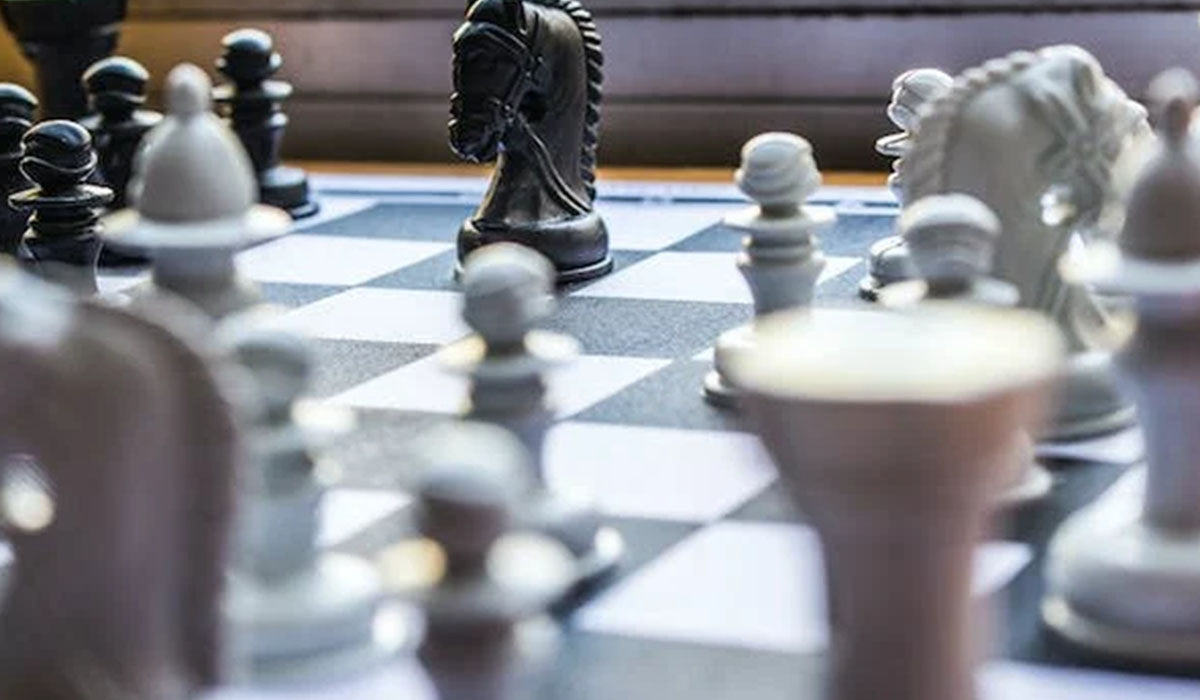  The Timeless Elegance of the Walnut and Maple Chessboard in Milton Keynes