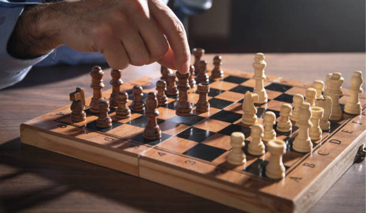 Stallion Acacia Chess Pieces in Glasgow