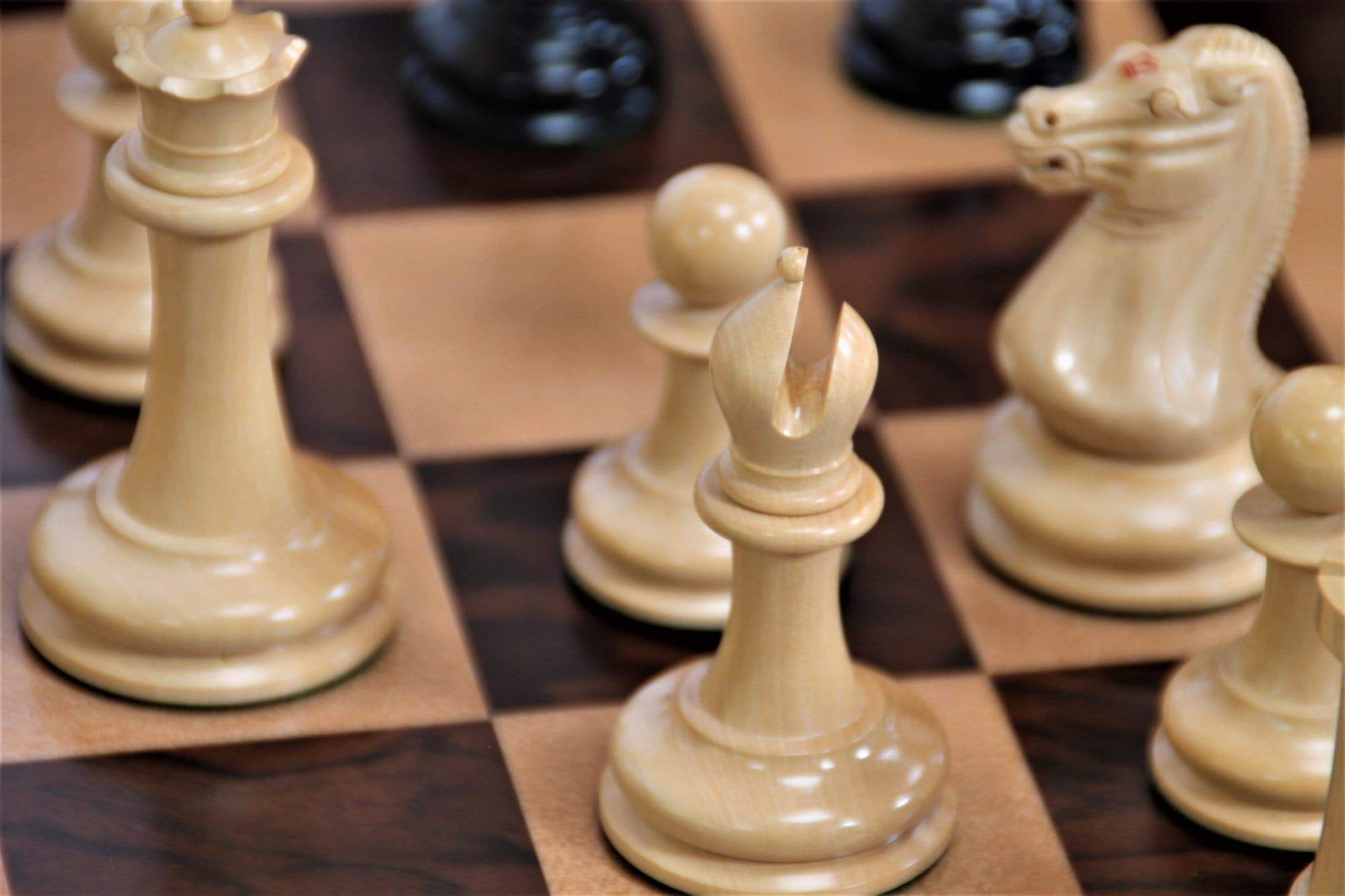 1849 Staunton.US Chess Pieces & Box - Official Staunton™ 